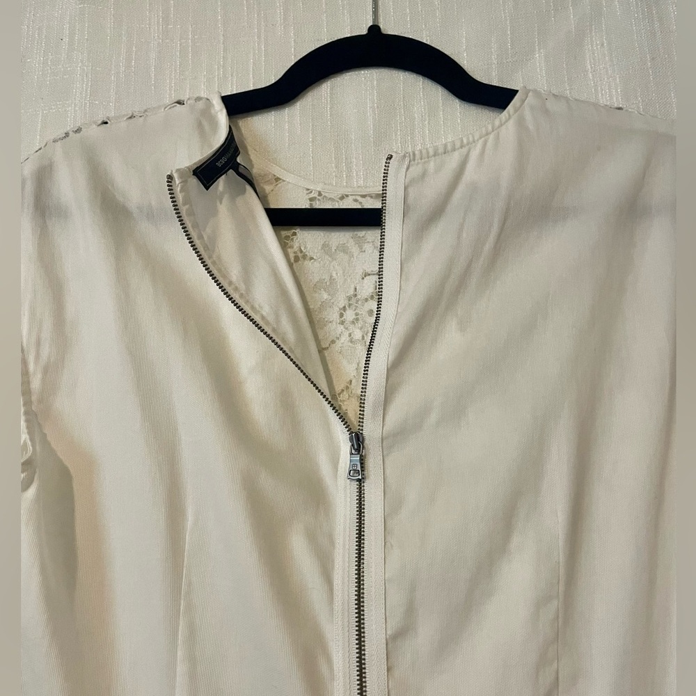 BCBG MaxAzria Lace Top - Picture 6 of 8